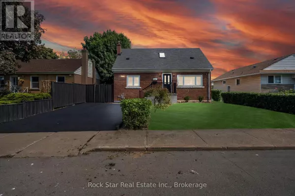 Hamilton (rosedale), ON L8K4N6,211 ROSEDALE AVENUE
