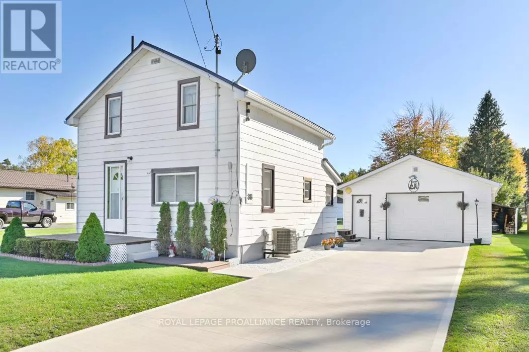 Addington Highlands (addington Highlands), ON K0H1P0,36 JONES STREET