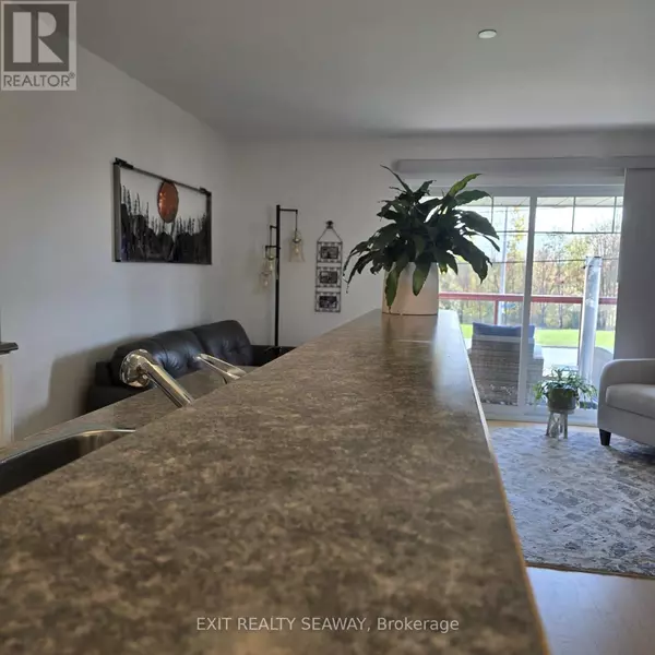 Cornwall, ON K6J1A5,341 Water ST West #201