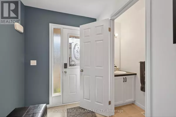 London East (east D), ON N5V0A7,1625 Purser ST #39