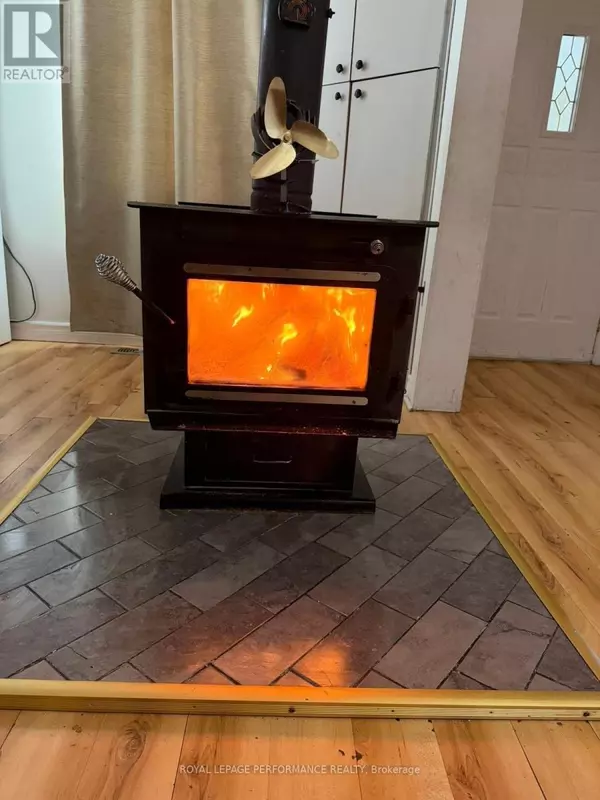 North Glengarry, ON K0C1A0,235 MAIN STREET N