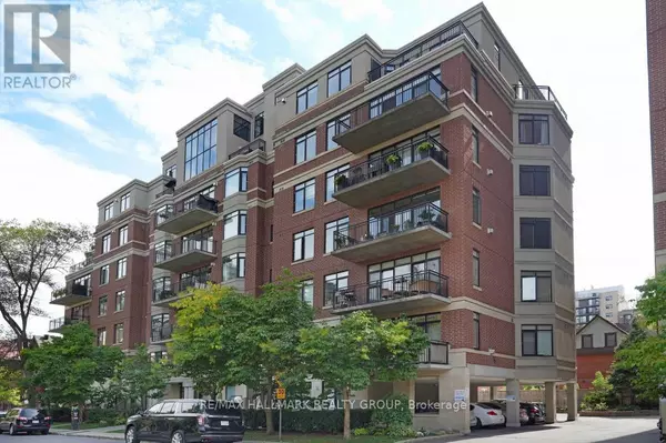 364 Cooper ST #PH2, Ottawa, ON K2P2P3
