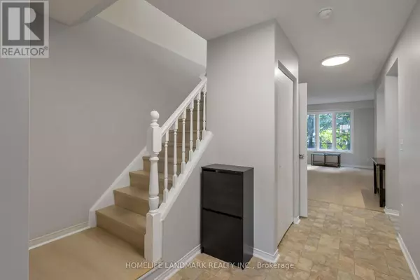 Guelph (kortright West), ON N1G4Y9,34 SOUTHCREEK TRAIL