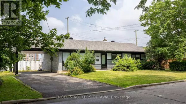 Ottawa, ON K1H7W8,2204 UTAH STREET