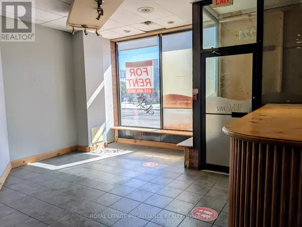 Peterborough (town Ward 3), ON K9J2T8,224 CHARLOTTE STREET