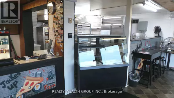 Kawartha Lakes (lindsay), ON K9V4X3,153 ANGELINE STREET N