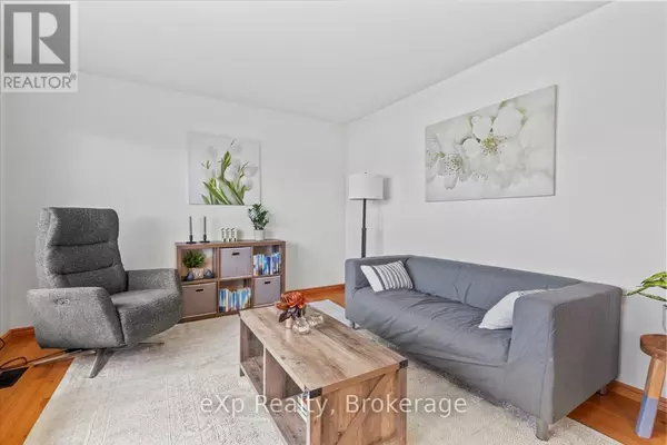 Hanover, ON N4N2E4,158 6TH AVENUE