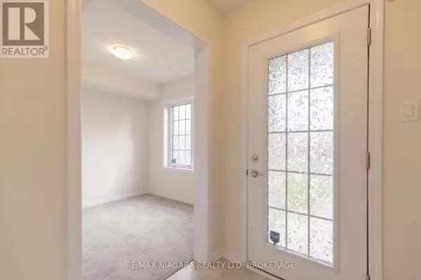 Niagara Falls (brown), ON L2H3S9,8317 Mulberry DR #35