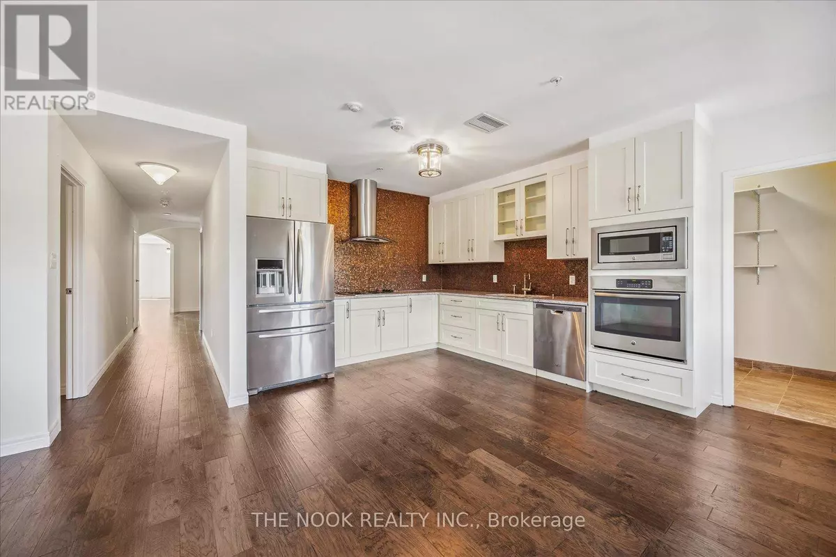 Port Hope, ON L1A1N1,38 Walton ST #308