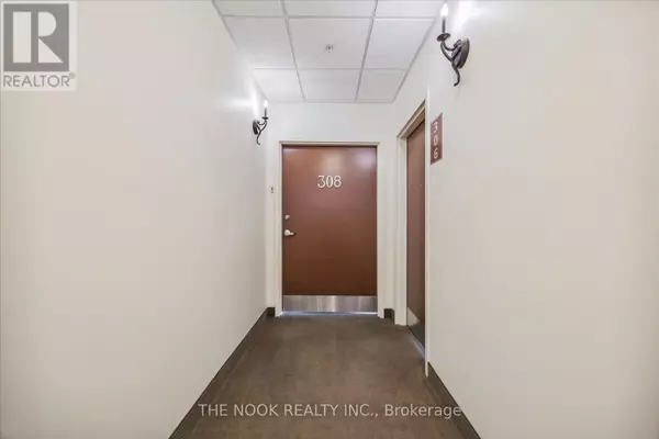 Port Hope, ON L1A1N1,38 Walton ST #308