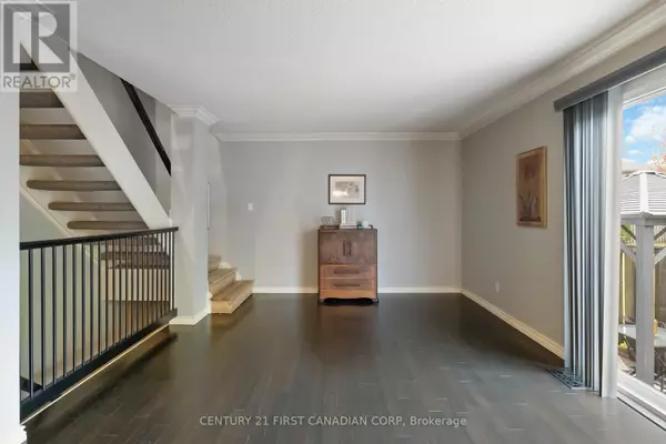 London South (south E), ON N6J4X4,120 Centre ST #85