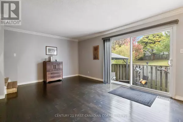 London South (south E), ON N6J4X4,120 Centre ST #85