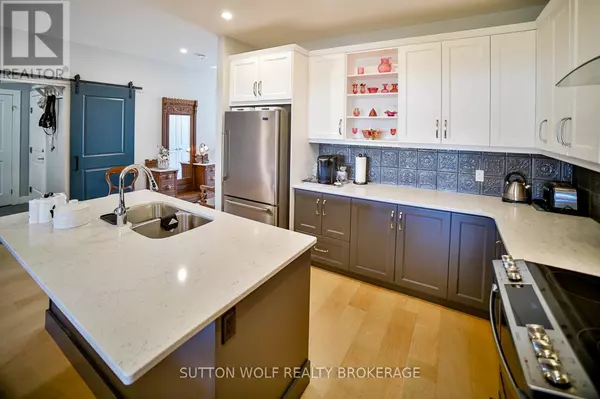 Strathroy-caradoc (se), ON N6H1V2,14 ELWOOD STREET