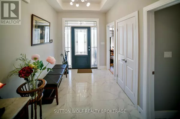 Strathroy-caradoc (se), ON N6H1V2,14 ELWOOD STREET