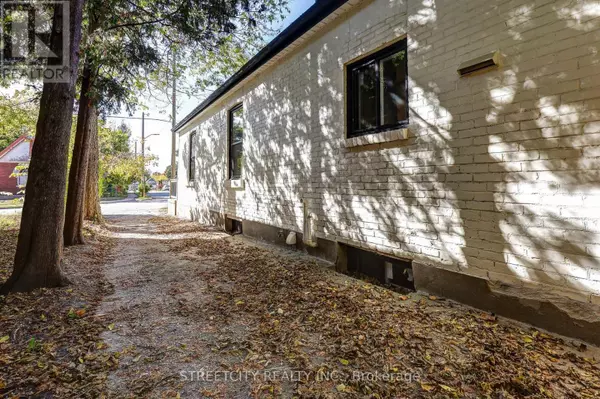 London East (east M), ON N5Z2G7,310 EGERTON STREET