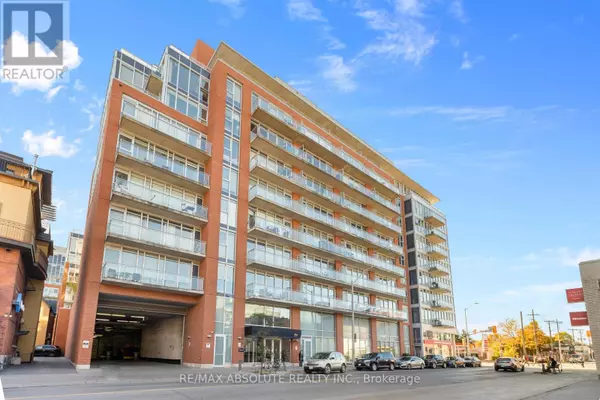354 Gladstone AVE #906, Ottawa, ON K2P0R4