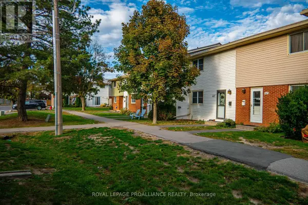 Belleville (belleville Ward), ON K8P4T9,207D NORTH PARK STREET