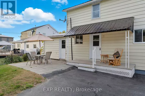 Alfred And Plantagenet, ON K0B1J0,2110 LAJOIE STREET