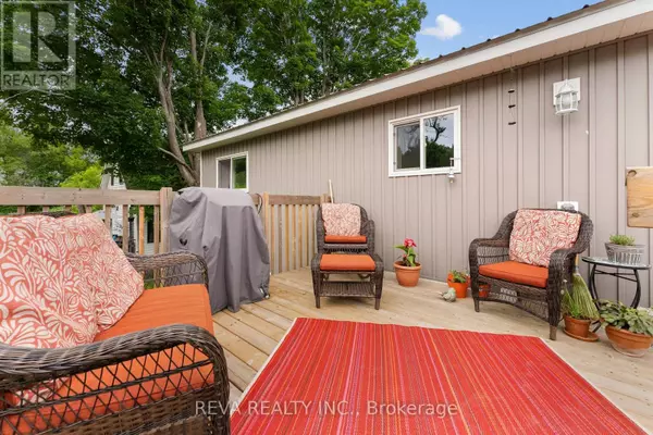 Bancroft (bancroft Ward), ON K0L1C0,64 BRIDGE STREET E