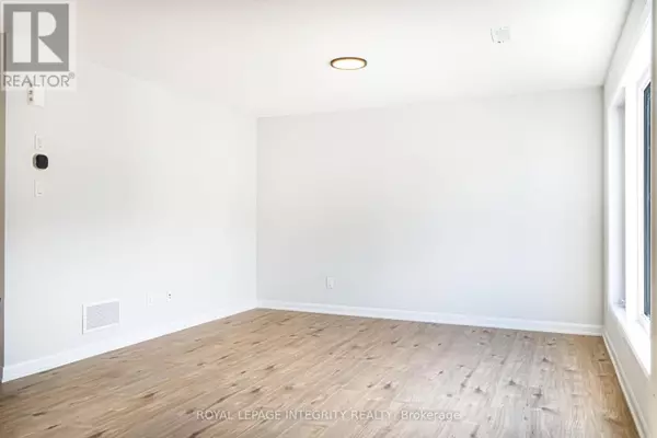 Ottawa, ON K2J5G3,101 Glenroy Gilbert DR #7