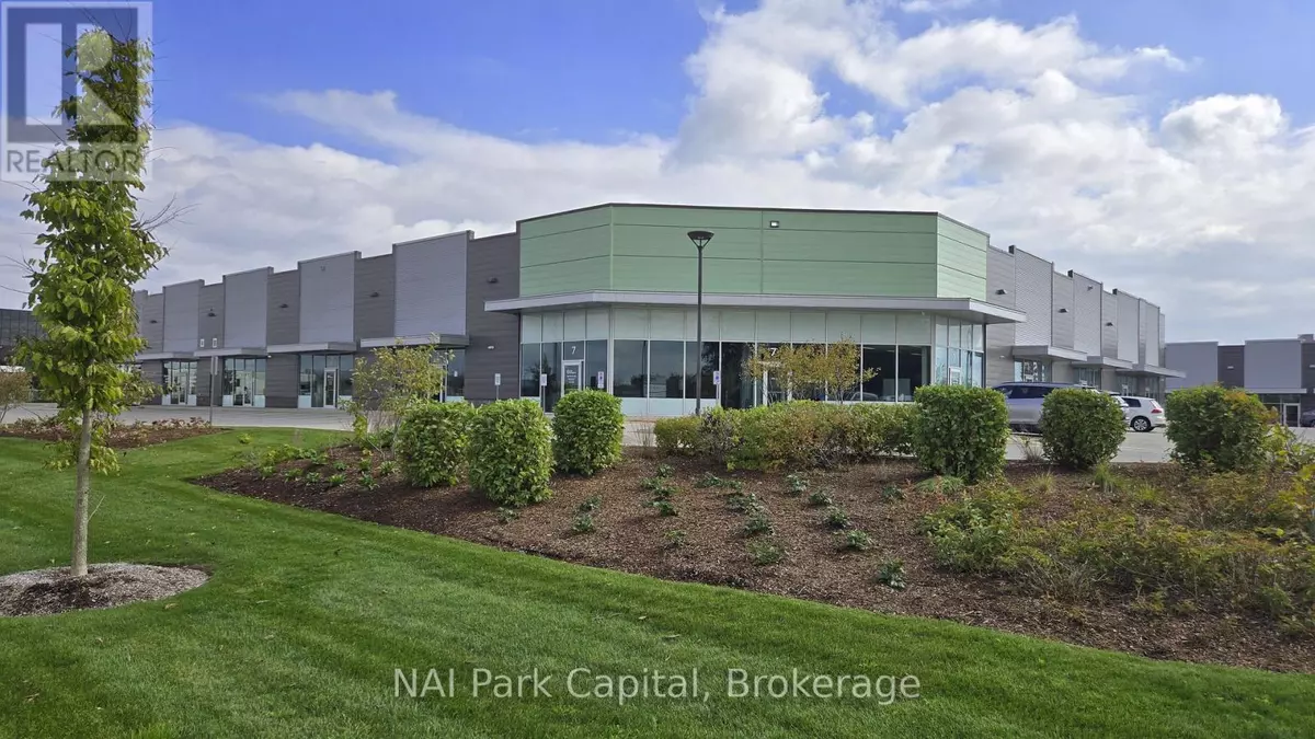 Guelph (kortright Hills), ON N1C0A1,590 Hanlon Creek BLVD #9