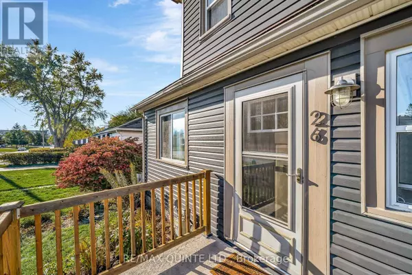 Belleville (belleville Ward), ON K8P2M1,26 NORTH PARK GARDENS