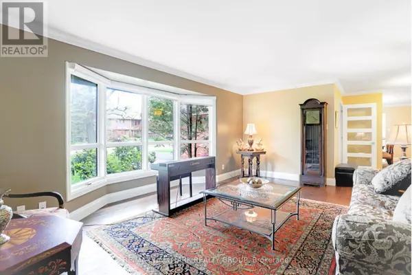 Ottawa, ON K1J8W9,4788 MASSEY LANE