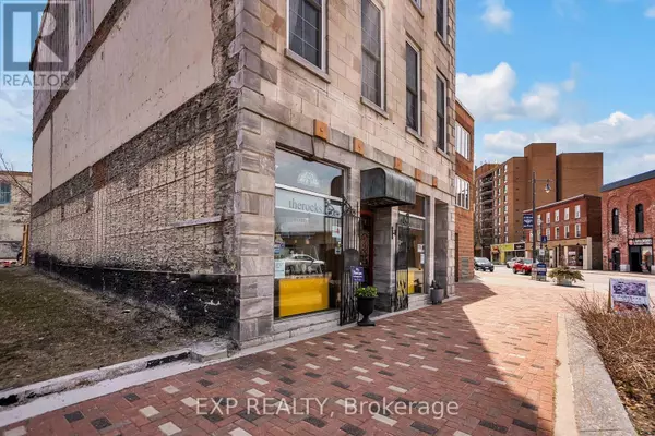 Belleville (belleville Ward), ON K8N2Z9,393 Front ST #1
