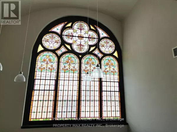 London East (east B), ON N6A3J7,1061 RICHMOND STREET