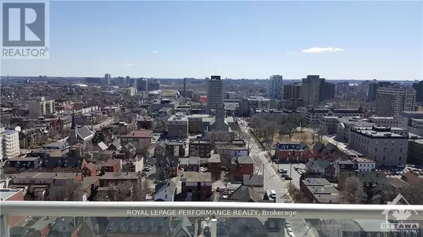 Ottawa, ON K1N5X8,195 BESSERER ST #2404