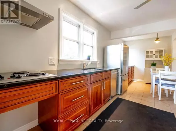 Niagara Falls (stamford), ON L2J2Z7,3090 DORCHESTER ROAD