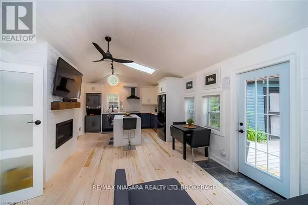 Fort Erie (crystal Beach), ON L0S1B0,343 CAMBRIDGE ROAD W