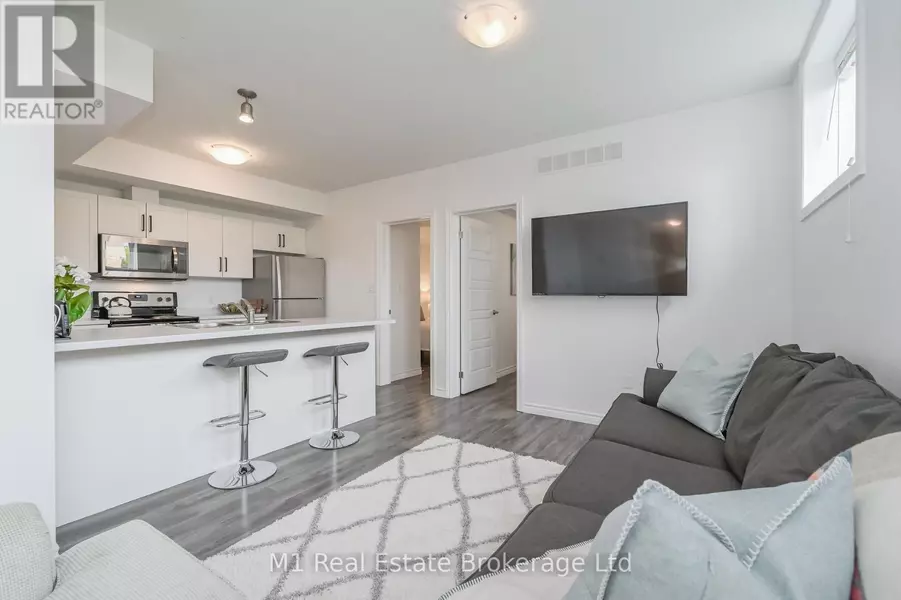 898D Gzowski ST #Lower Unit, Centre Wellington (fergus), ON N1M1P8