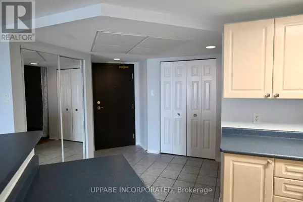 Ottawa, ON K2C4G4,310 Central Park DR #6A