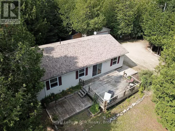 Northern Bruce Peninsula, ON N0H1W0,323 EAST ROAD