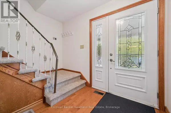 Guelph (victoria North), ON N1E3V1,10 CARMINE PLACE