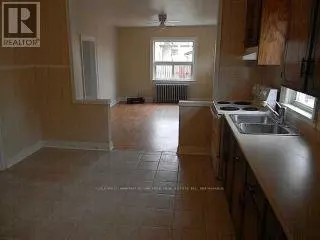 Welland (lincoln/crowland), ON L3B1X7,366 CROWLAND AVENUE