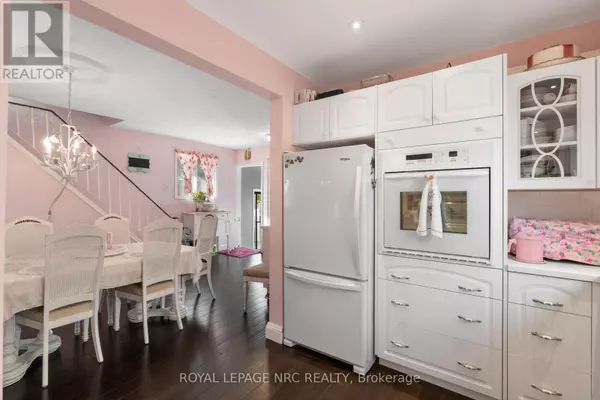 Thorold (thorold Downtown), ON L2V3K3,11 CLEVELAND STREET