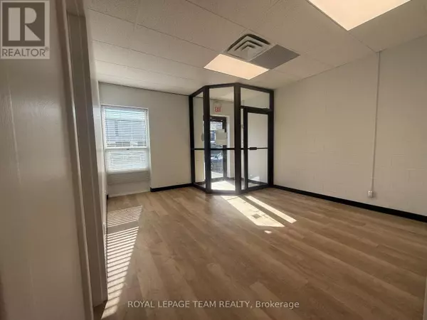 Ottawa, ON K1B4T7,2700 Lancaster RD #116