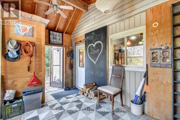 Bancroft (dungannon Ward), ON K0L1C0,463 QUARRY ROAD