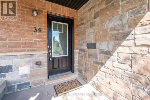 Guelph (pineridge/westminster Woods), ON N1L0L1,34 ARLINGTON CRESCENT