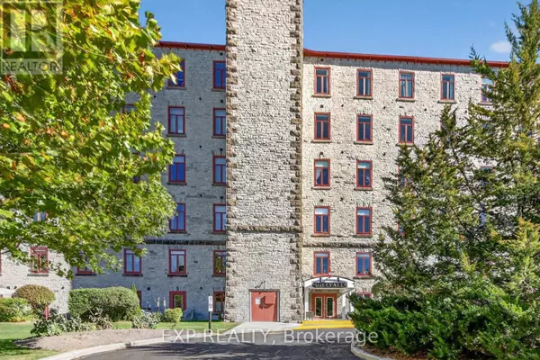 1 Rosamond ST East #302, Mississippi Mills, ON K0A1A0