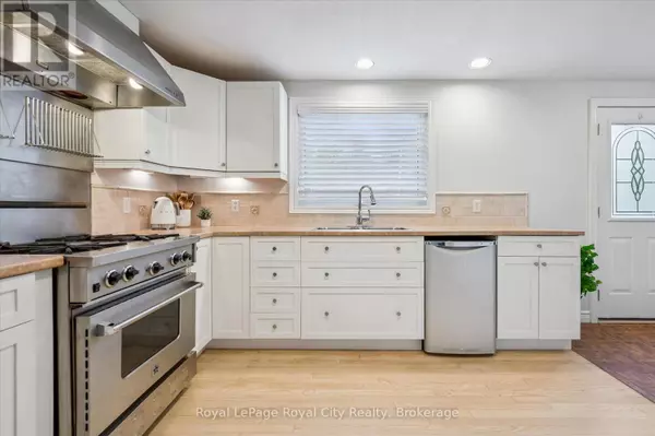 Centre Wellington (fergus), ON N1M2W3,6548 BEATTY LINE N