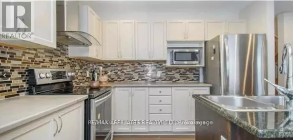 Ottawa, ON K4A4Z9,1040 CAPREOL STREET