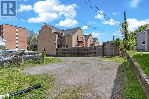 Kingston (east Of Sir John A. Blvd), ON K7K4A2,341 DIVISION STREET