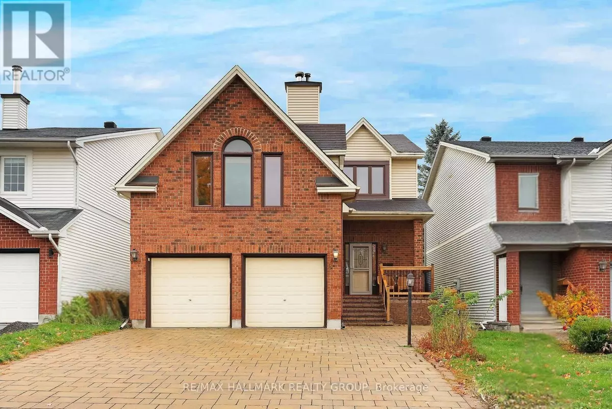 Ottawa, ON K2H9R3,6 ROBINA AVENUE