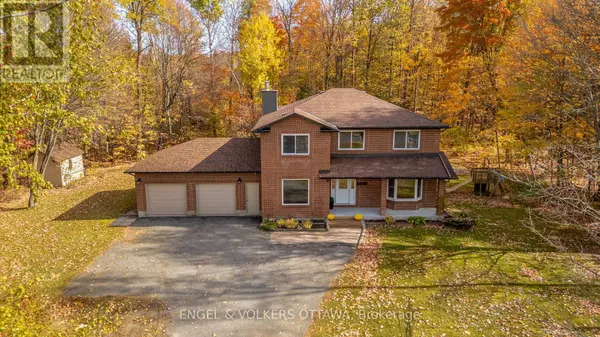 4720 WHISPERING WILLOW DRIVE, Ottawa, ON K4B1J1
