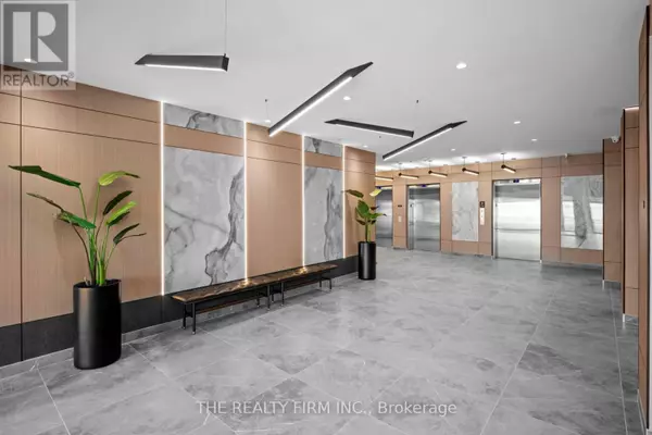 London East (east K), ON N6B2M1,375 South ST #904