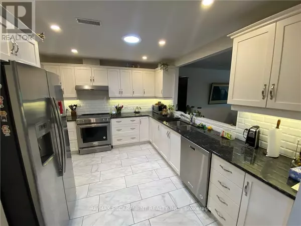 Hamilton (kennedy), ON L9B1T8,37 BISHOP TONNOS WAY