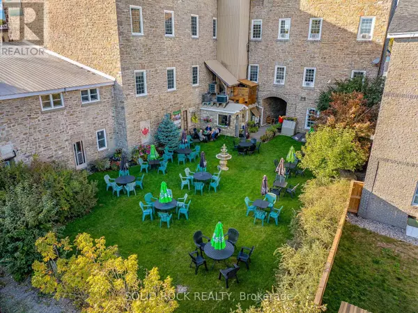 Merrickville-wolford, ON K0G1N0,117 ST LAWRENCE STREET